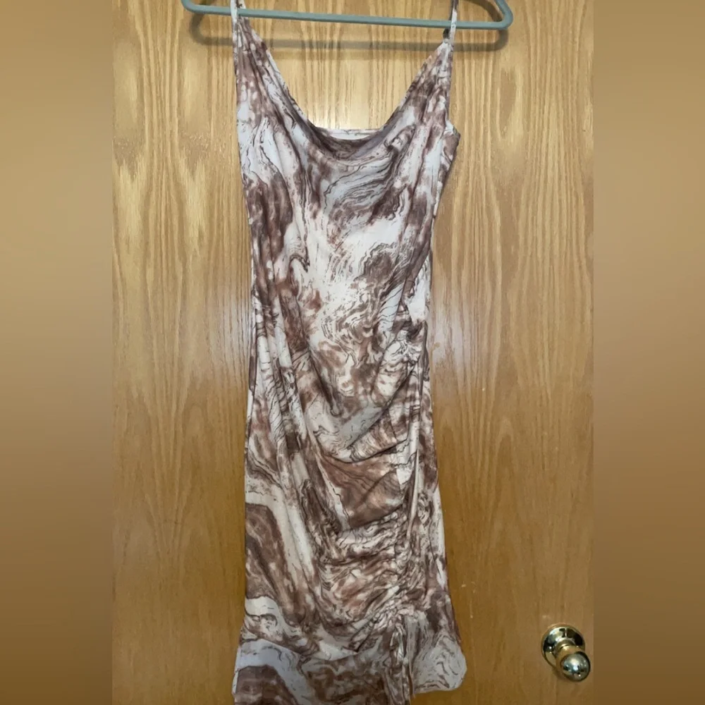 DRESS - Picture 2 of 2
